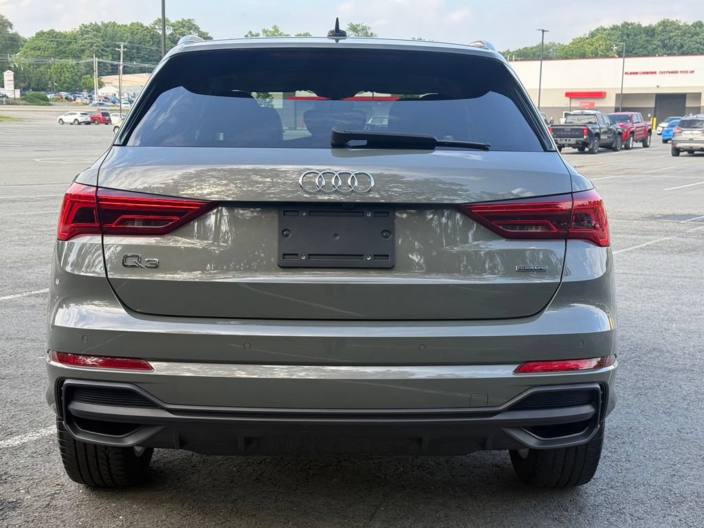 Used 2023 Audi Q3 2.0T Premium w/ Convenience Package AWD/4WD image 6