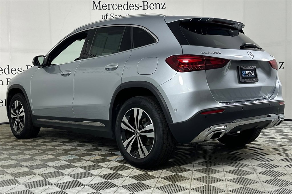Certified 2026 Mercedes-Benz GLA 250 4MATIC image 6