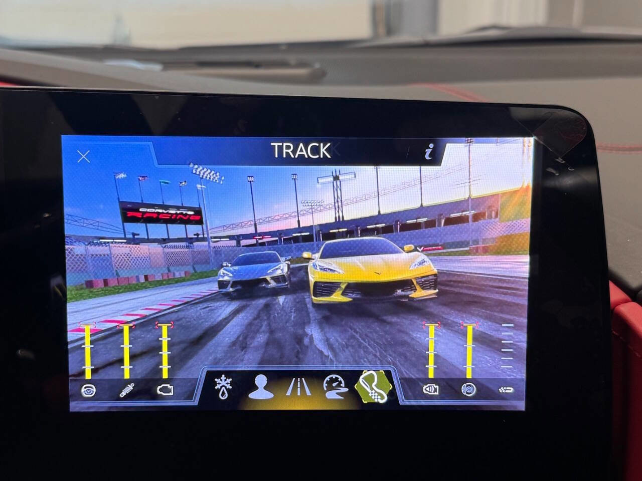 Used 2024 Chevrolet Corvette Stingray Premium Conv w/ Z51 Performance Package image 49