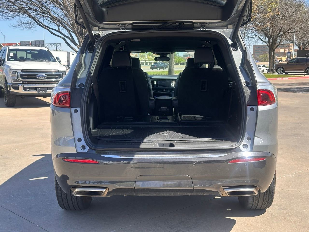 Used 2023 Buick Enclave Essence w/ Sport Touring Edition image 16