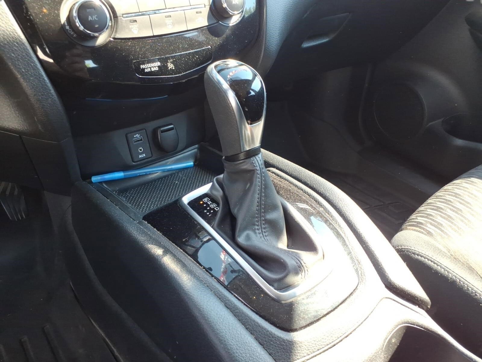 Used 2017 Nissan Rogue S AWD/4WD image 14