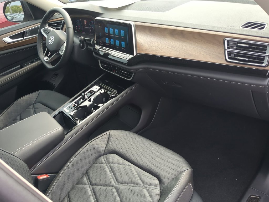 New 2026 Volkswagen Atlas SE FWD image 13