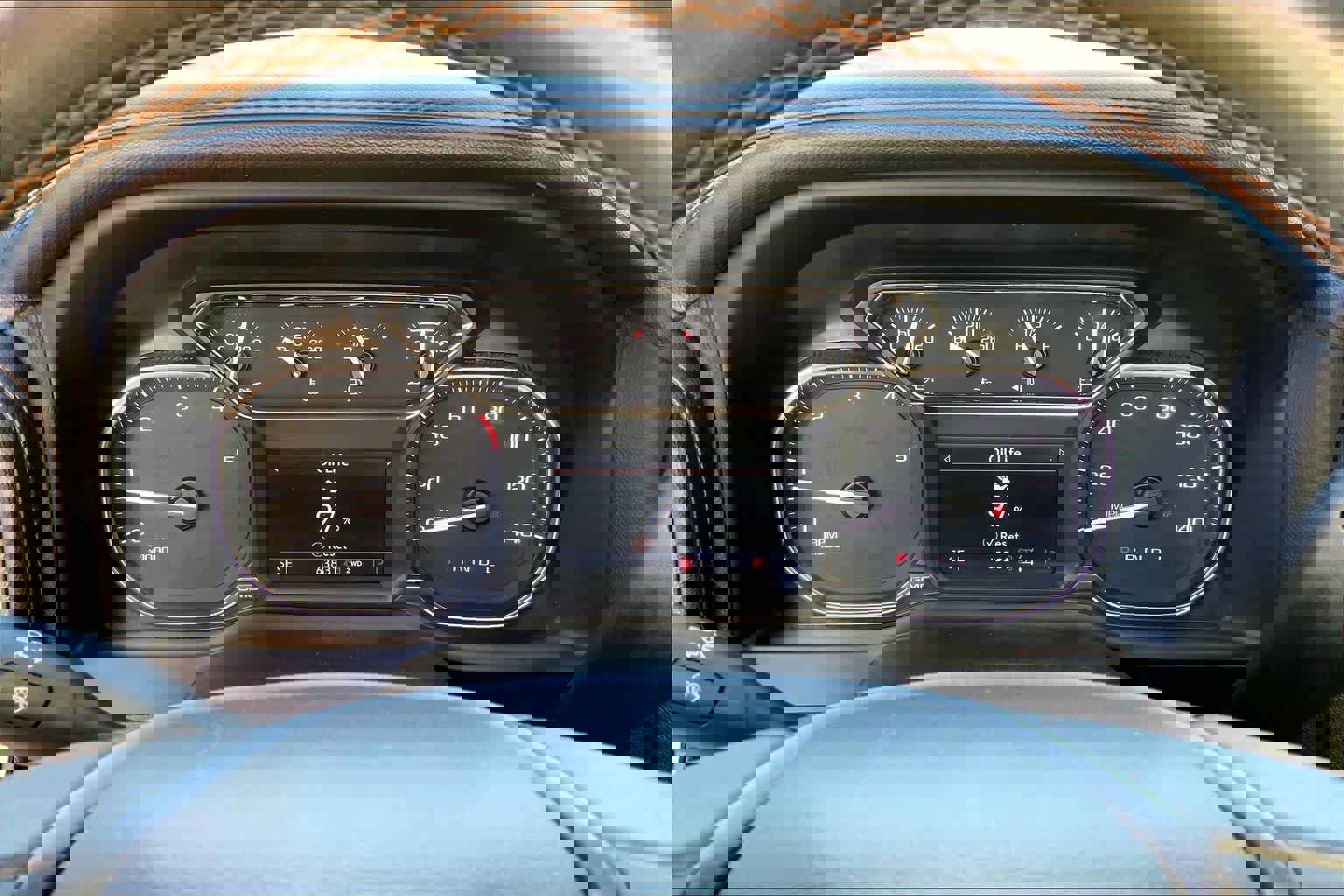 Used 2023 GMC Sierra 2500 AT4 w/ Gooseneck/5TH Wheel Package image 24