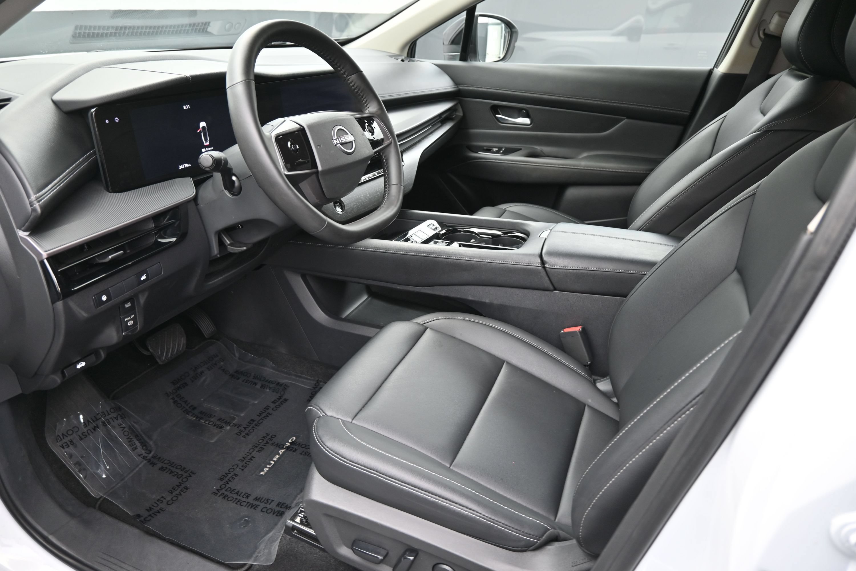 Used 2025 Nissan Murano SV FWD image 12