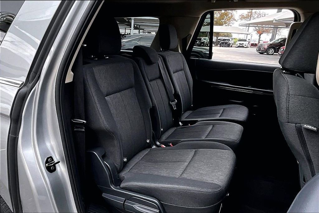 Used 2024 Ford Expedition Max XLT image 41