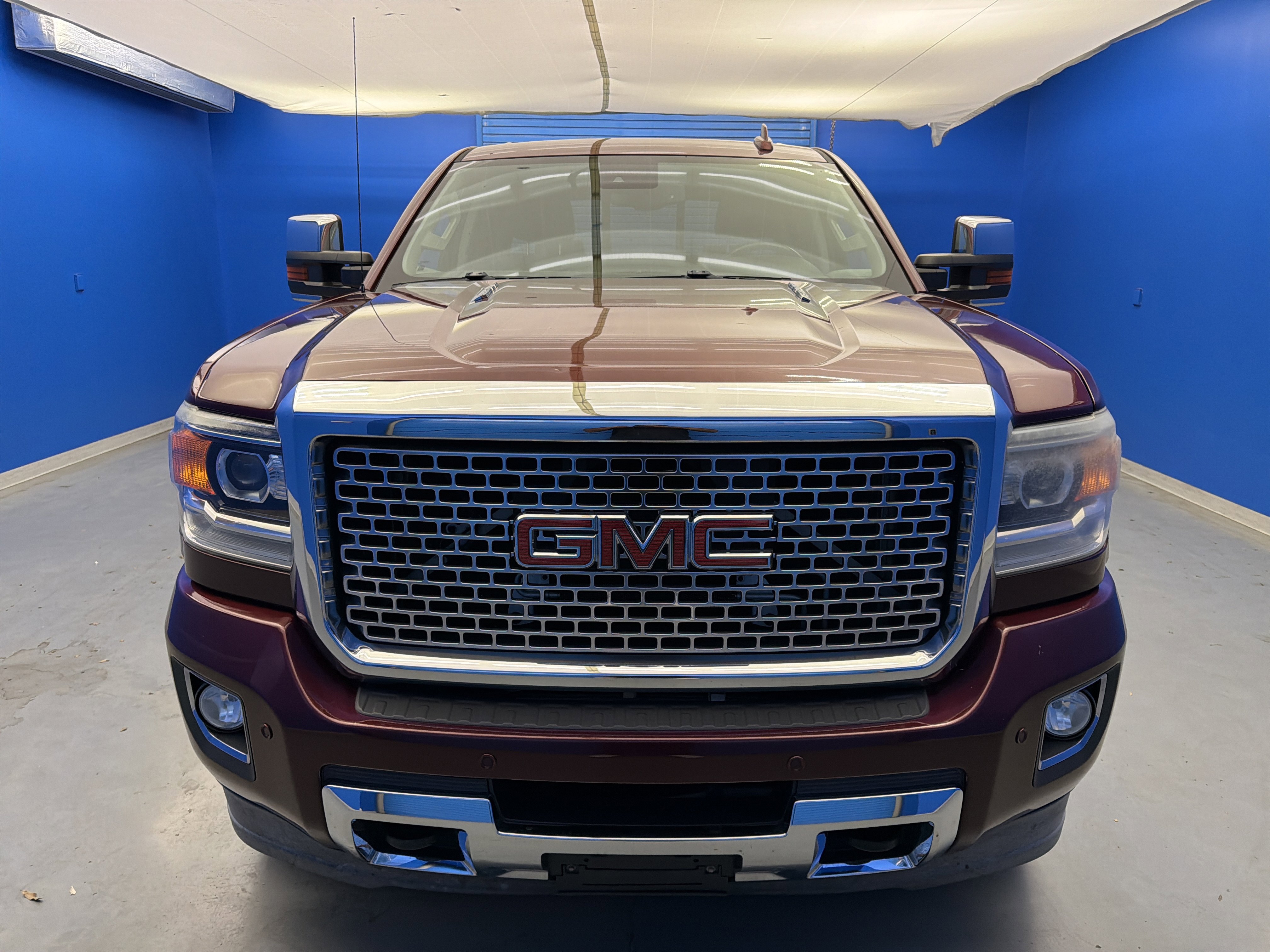 Used 2016 GMC Sierra 2500 Denali w/ Duramax Plus Package AWD/4WD image 3