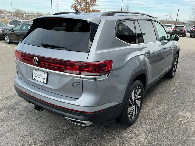 Used 2025 Volkswagen Atlas SE image 7