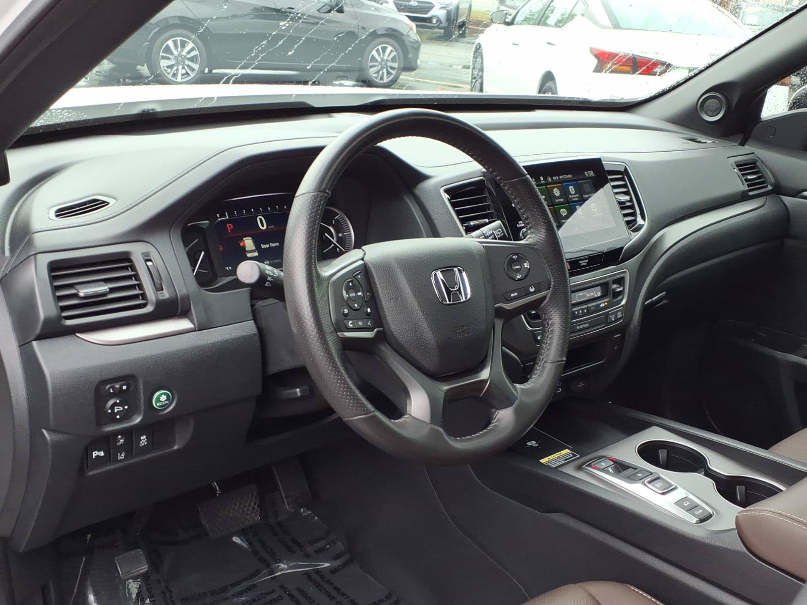 Certified 2025 Honda Passport EX-L image 5