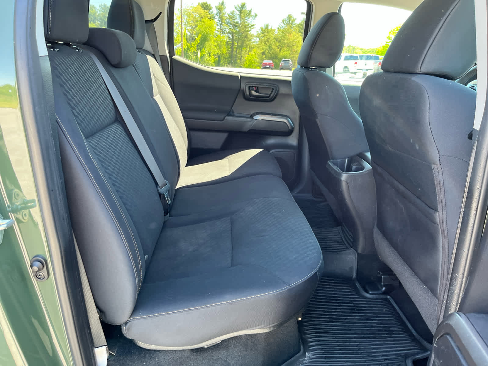 Used 2021 Toyota Tacoma SR5 w/ Trail Edition AWD/4WD image 29
