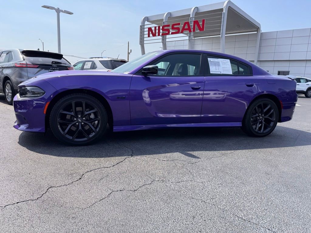 Used 2023 Dodge Charger R/T w/ Plus Group RWD image 2
