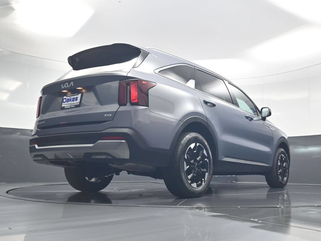 Certified 2025 Kia Sorento S AWD/4WD image 45