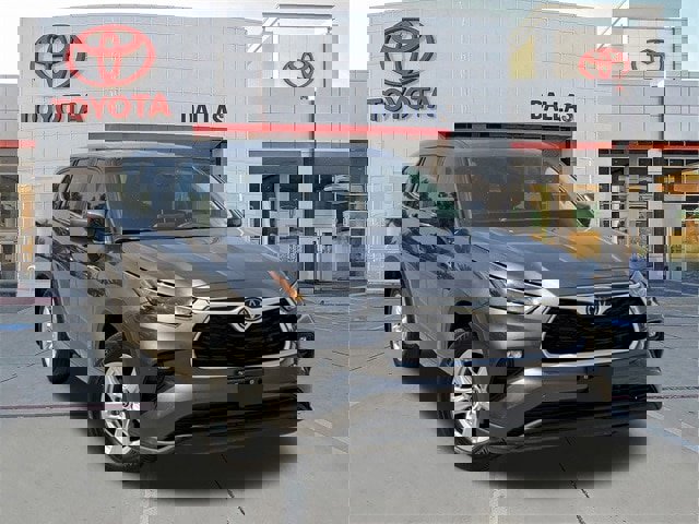 Used 2024 Toyota Highlander Limited