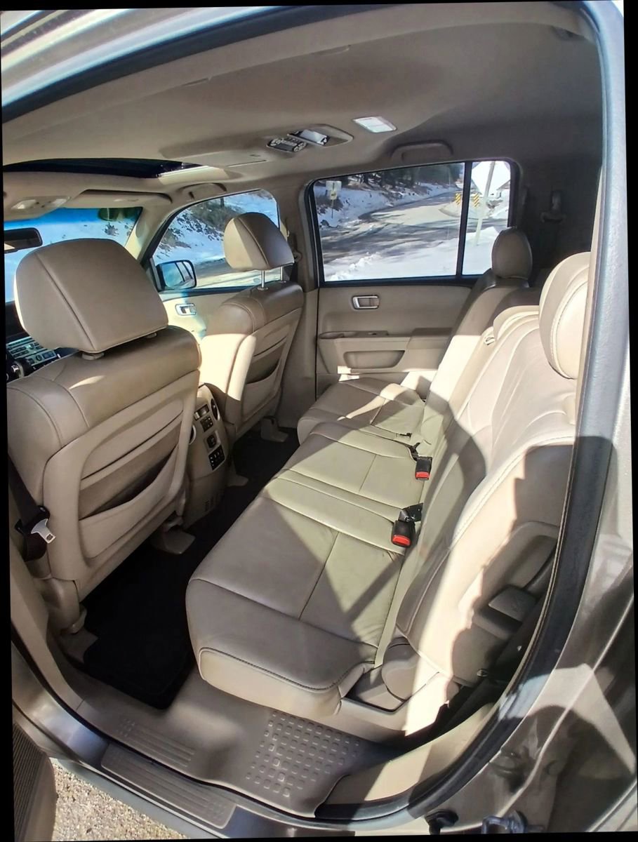 Used 2011 Honda Pilot EX-L image 10