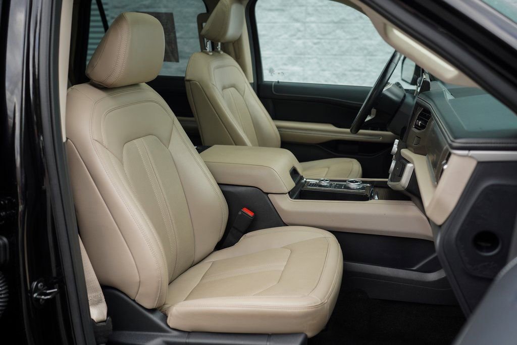 Used 2022 Ford Expedition Max Limited AWD/4WD image 26