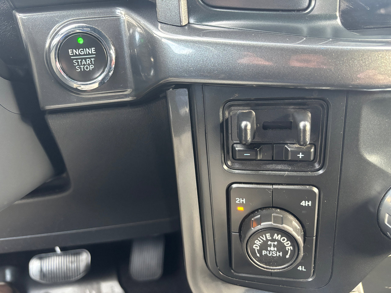 Used 2022 Ford F150 XLT w/ Equipment Group 302A High image 19