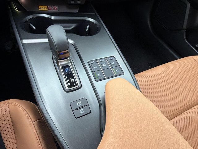 New 2026 Lexus UX 300h AWD image 29