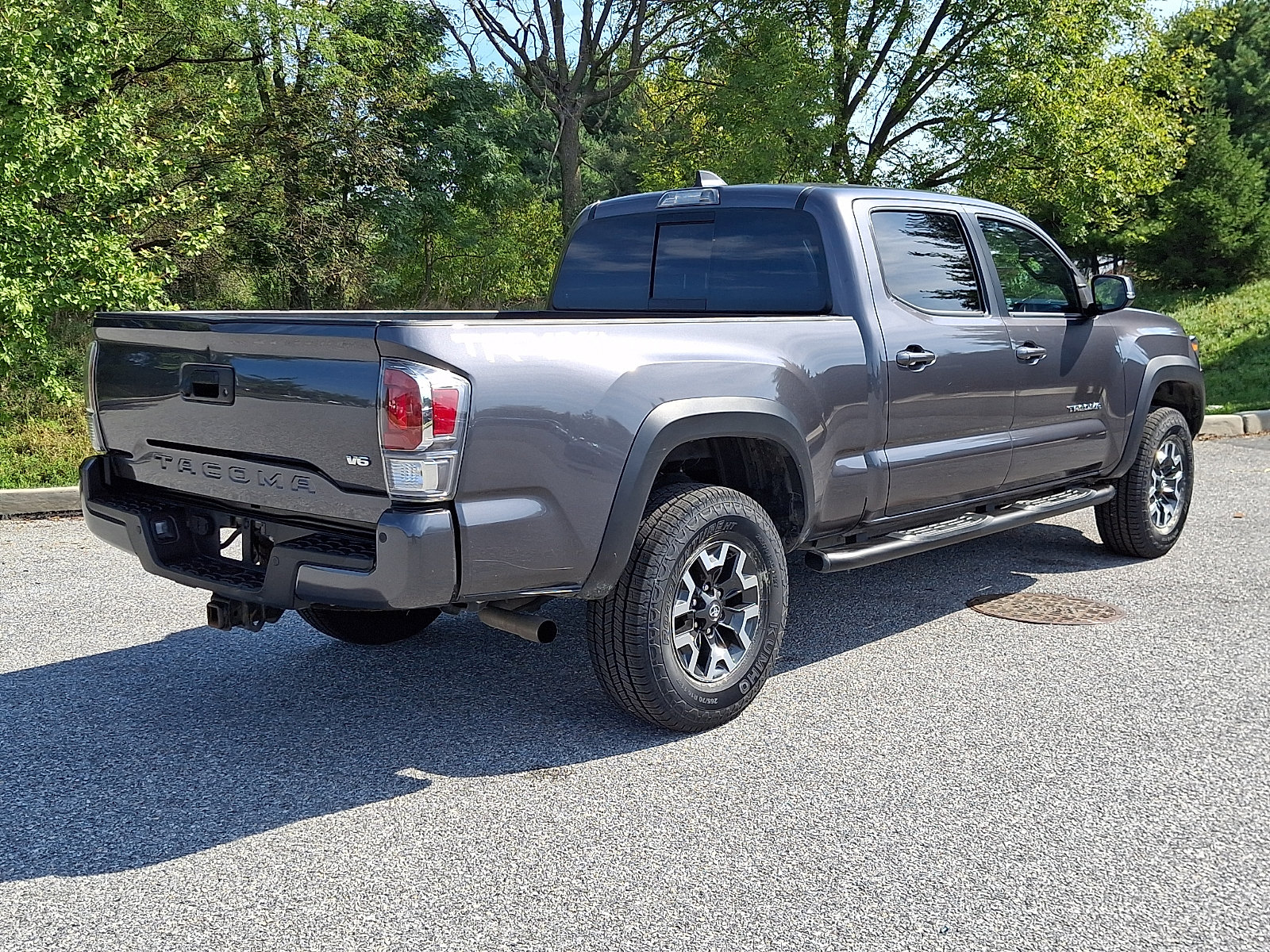 Used 2023 Toyota Tacoma TRD Off-Road w/ Technology Package AWD/4WD image 5