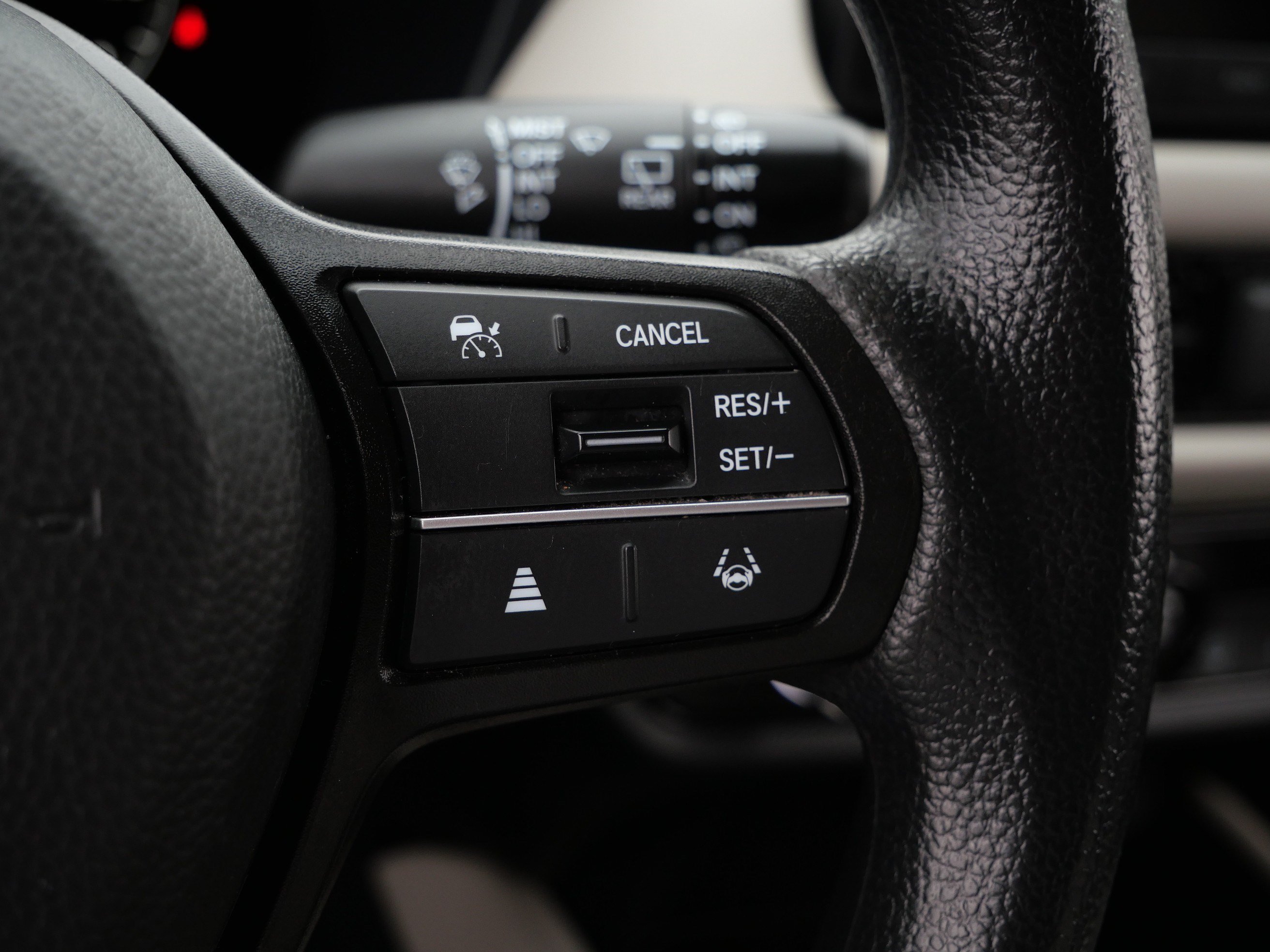 Used 2024 Honda HR-V LX image 26