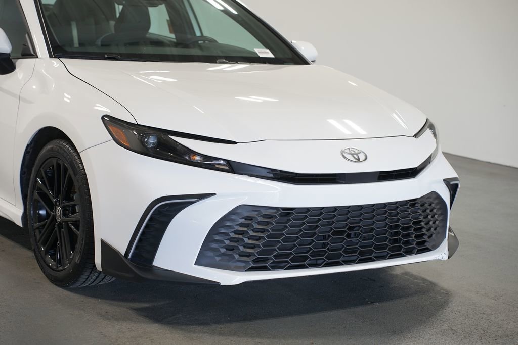 Certified 2025 Toyota Camry SE image 4