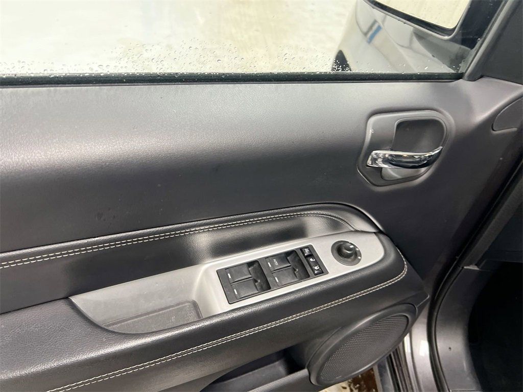 Used 2017 Jeep Compass High Altitude image 19