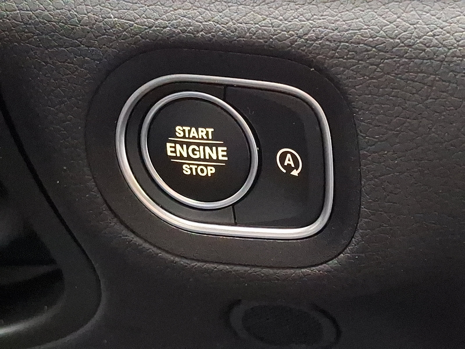 Used 2025 Mercedes-Benz GLS 450 4MATIC image 24