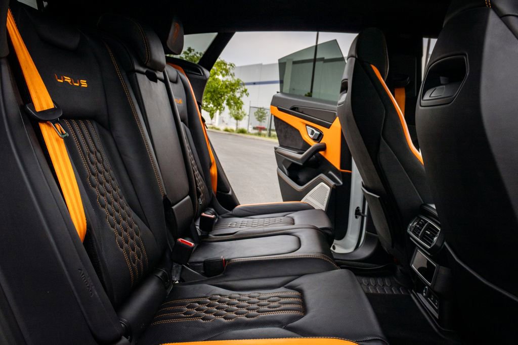 Used 2023 Lamborghini Urus S image 22