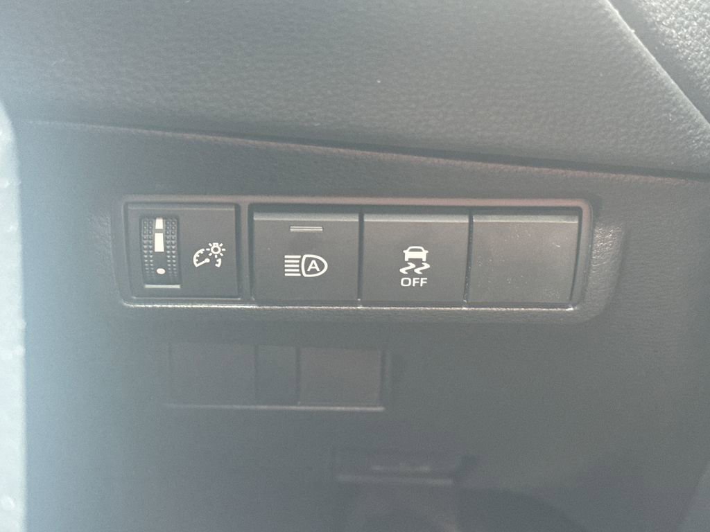 New 2026 Toyota Corolla Cross LE AWD/4WD image 32