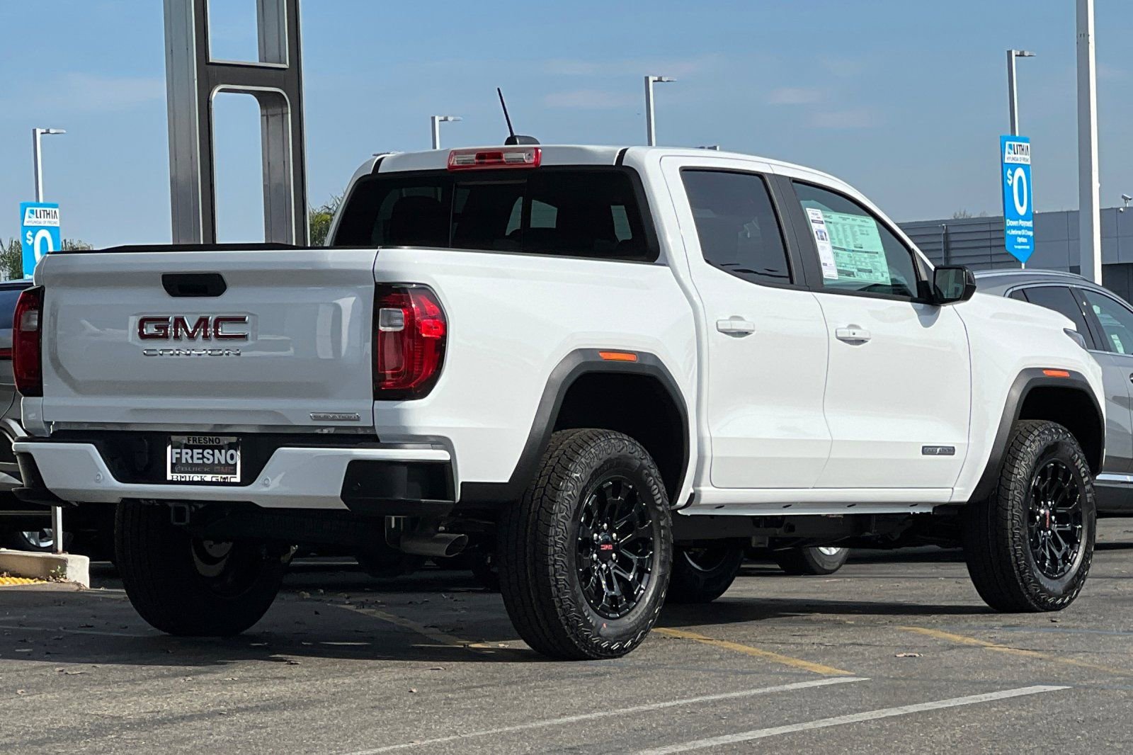 New 2026 GMC Canyon Elevation image 5