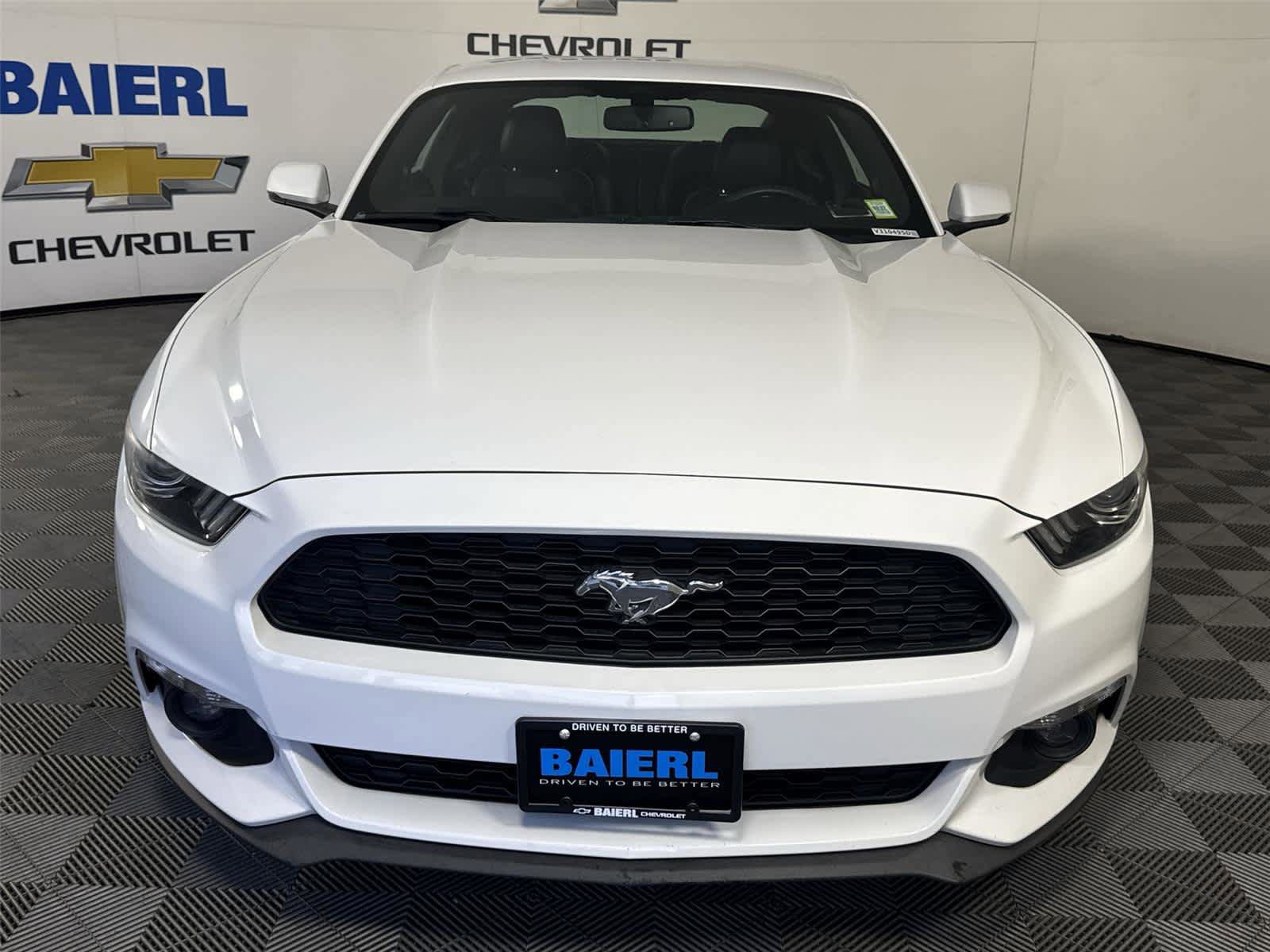Used 2017 Ford Mustang Premium image 8