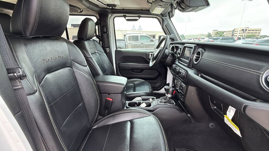 Used 2021 Jeep Wrangler Unlimited Sahara w/ LED Lighting Group AWD/4WD image 30