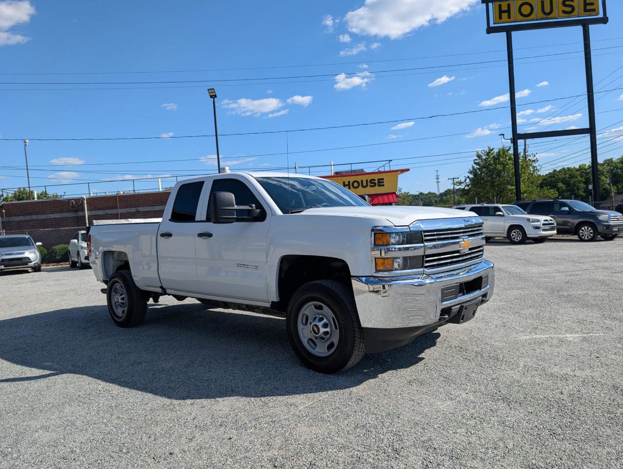 Used 2018 Chevrolet Silverado 2500 W/T RWD image 3