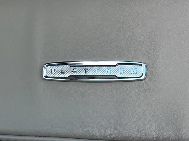New 2026 Ford F450 Platinum w/ Platinum Plus Package AWD/4WD image 18