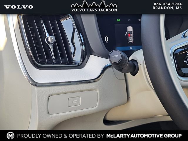 New 2026 Volvo XC60 B5 Ultra w/ Protection Package Premier image 19