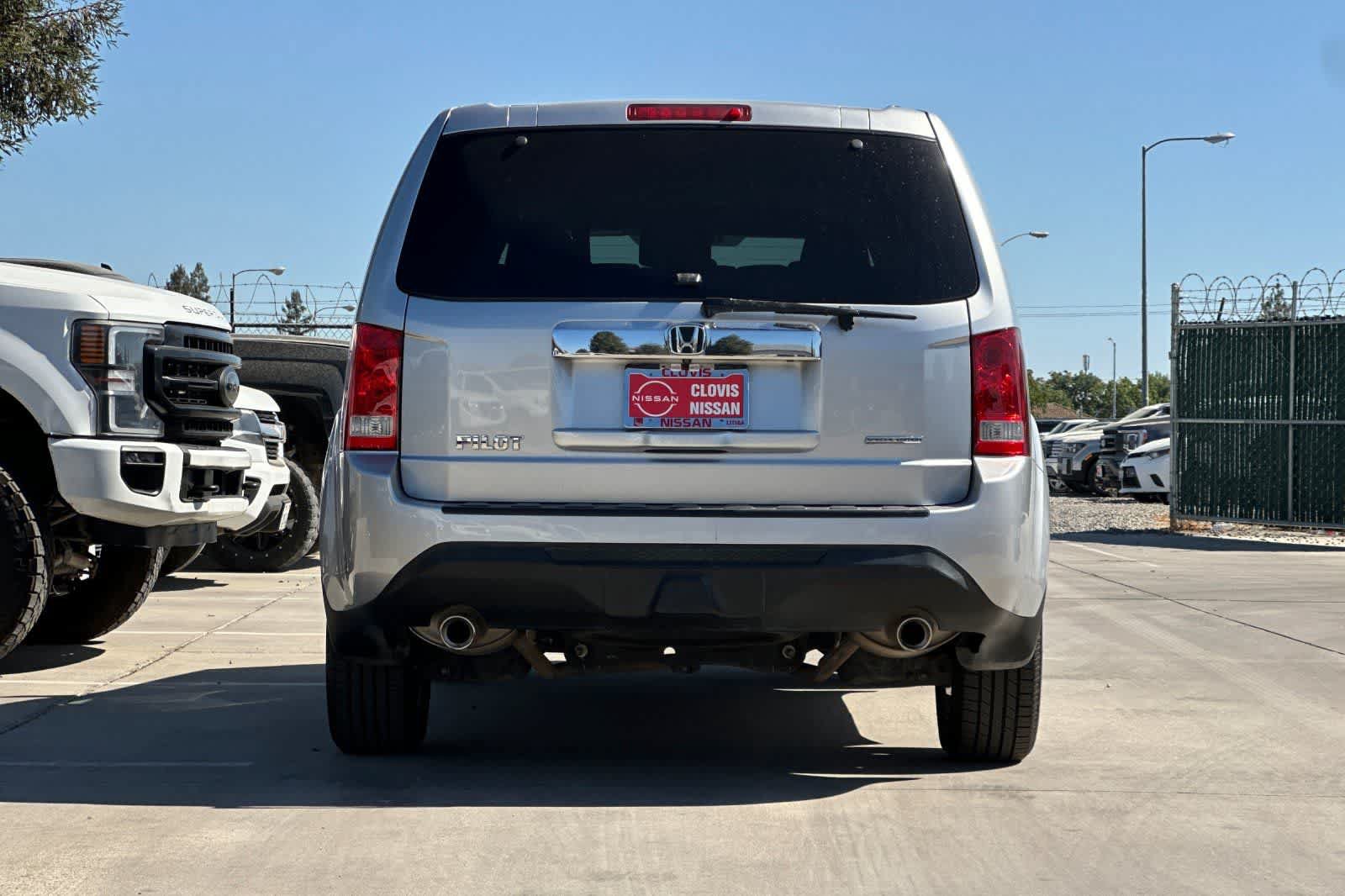 Used 2015 Honda Pilot SE image 8