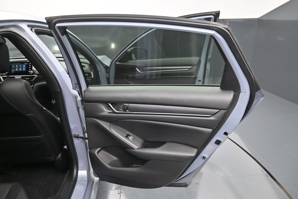 Used 2022 Honda Accord Sport image 13