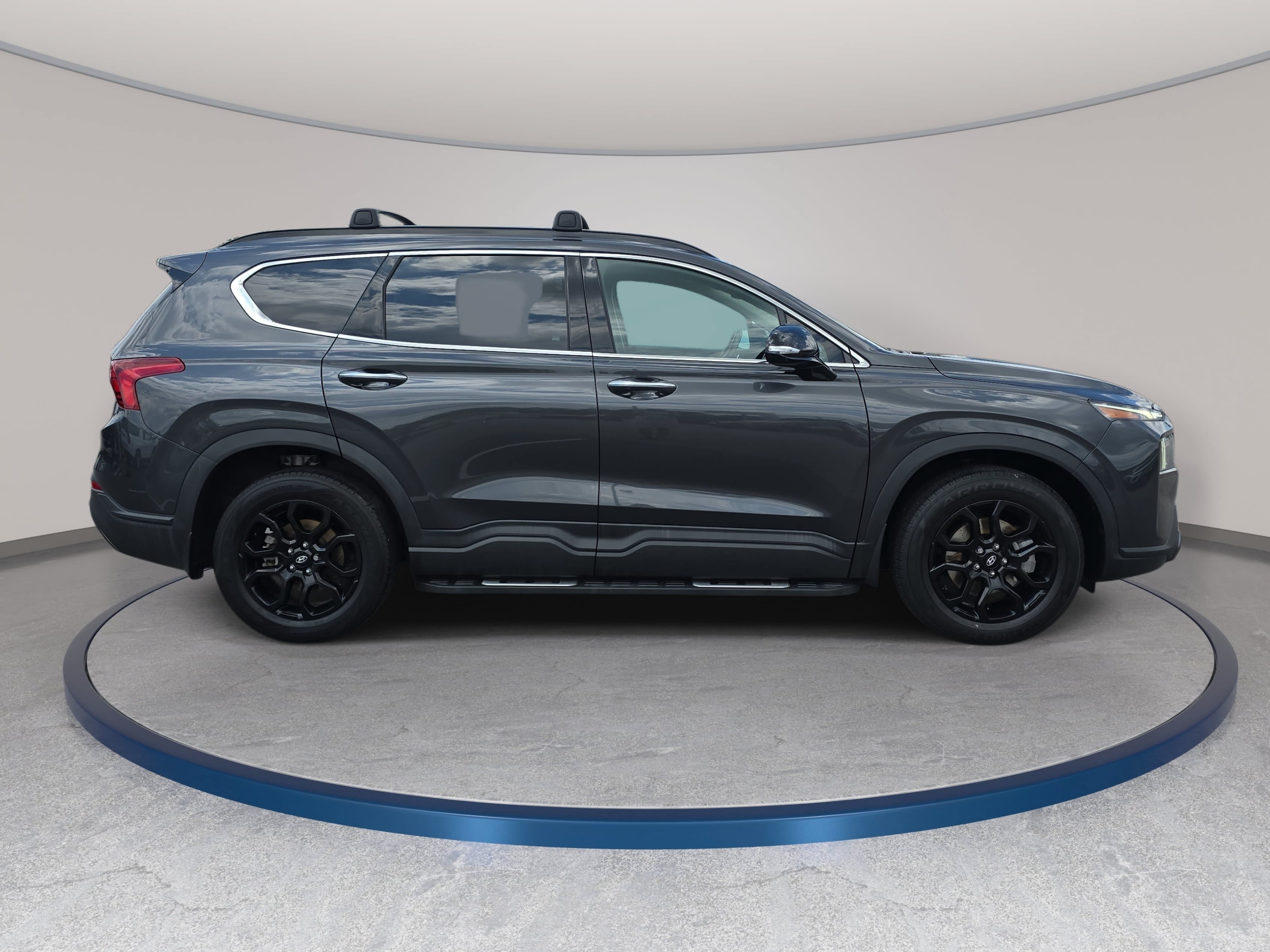Used 2022 Hyundai Santa Fe XRT w/ Cargo Package FWD image 5