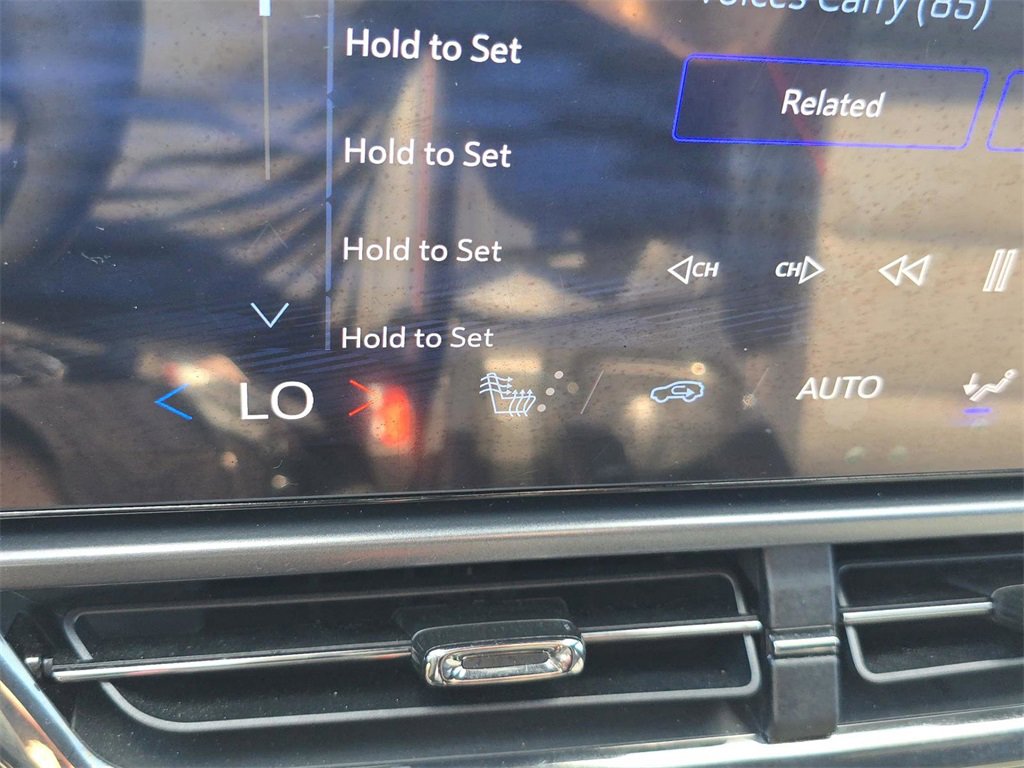 Used 2024 Chevrolet Equinox EV RS w/ LPO, Active Package image 9