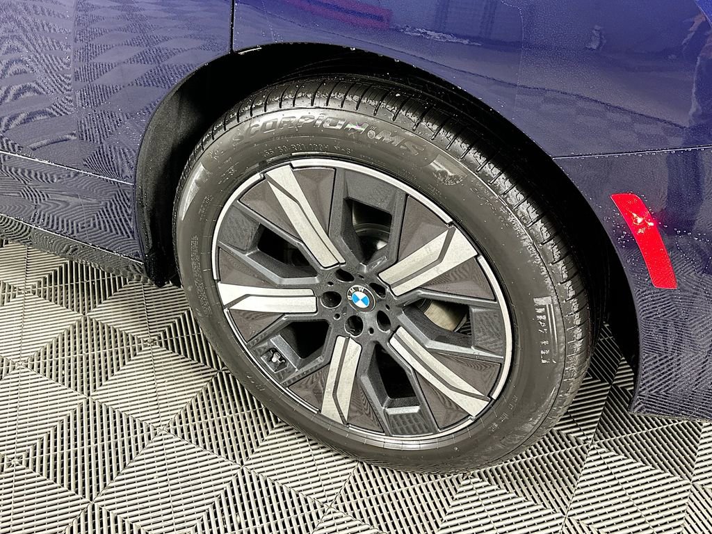 New 2026 BMW iX xDrive45 image 37