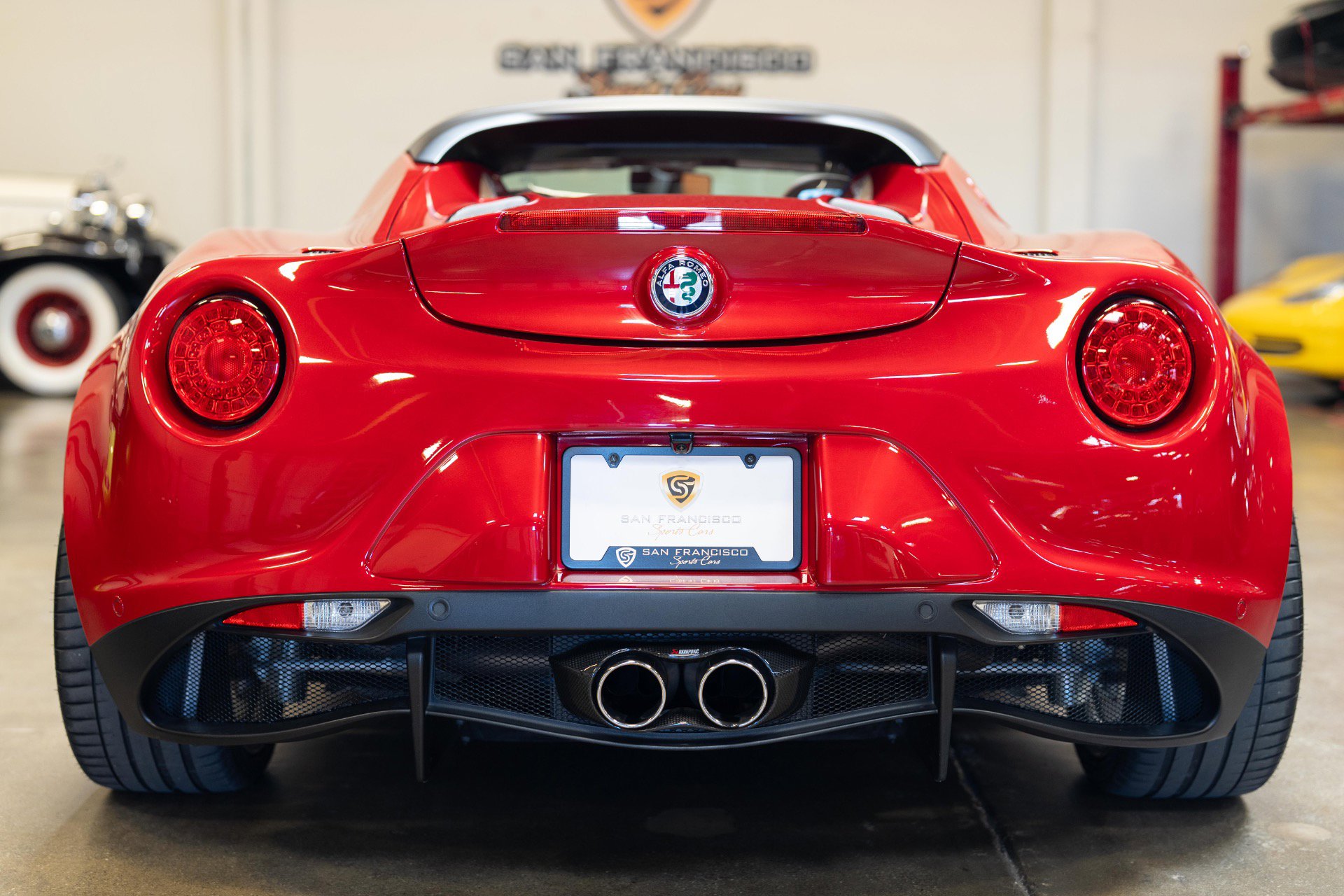 Used 2018 Alfa Romeo 4C Spider w/ Convenience Group - Spider image 34