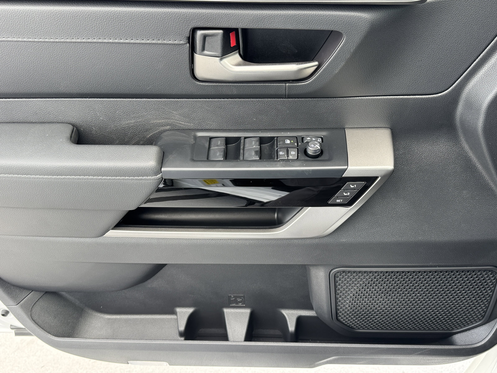 New 2026 Toyota Tundra Limited image 18