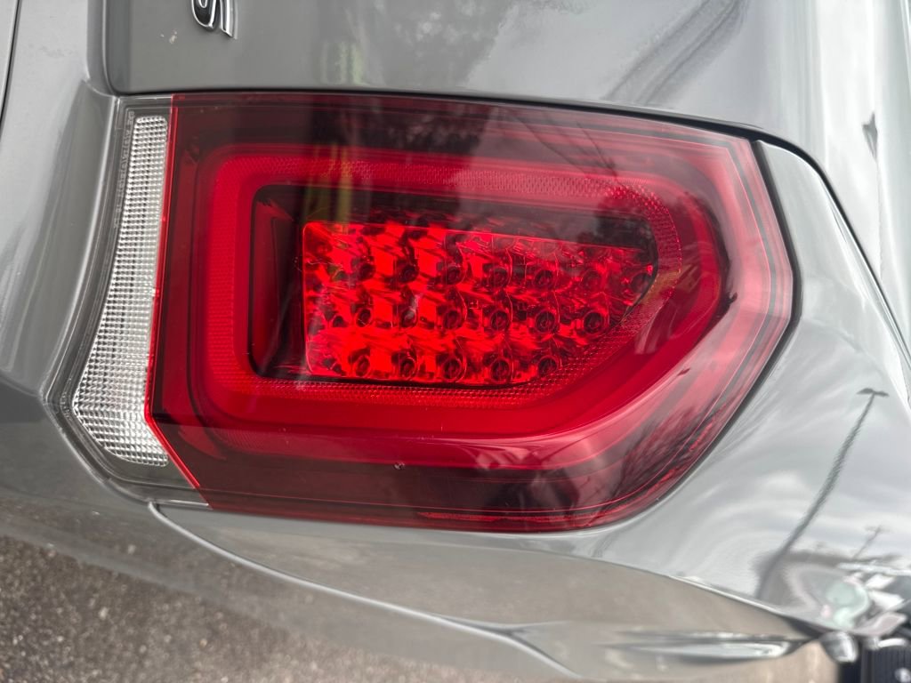 Used 2019 Chrysler 300 S image 38