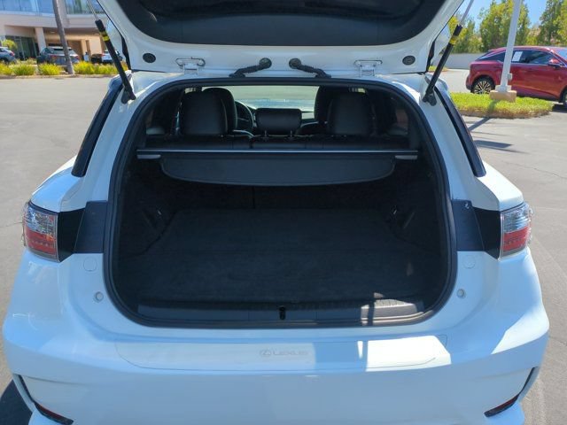 Used 2015 Lexus CT 200h w/ F Sport w/Nuluxe Interior FWD image 27