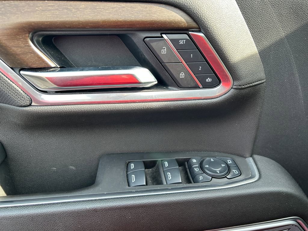 Certified 2025 Chevrolet Silverado 2500 High Country w/ Technology Package image 32