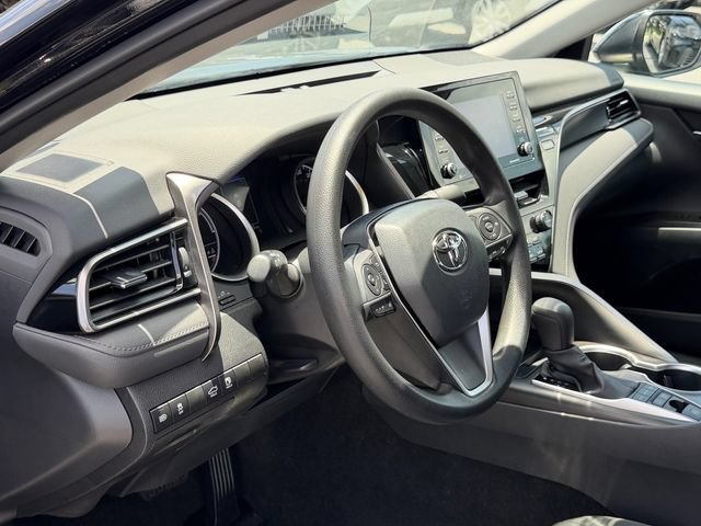 Used 2022 Toyota Camry LE FWD image 10