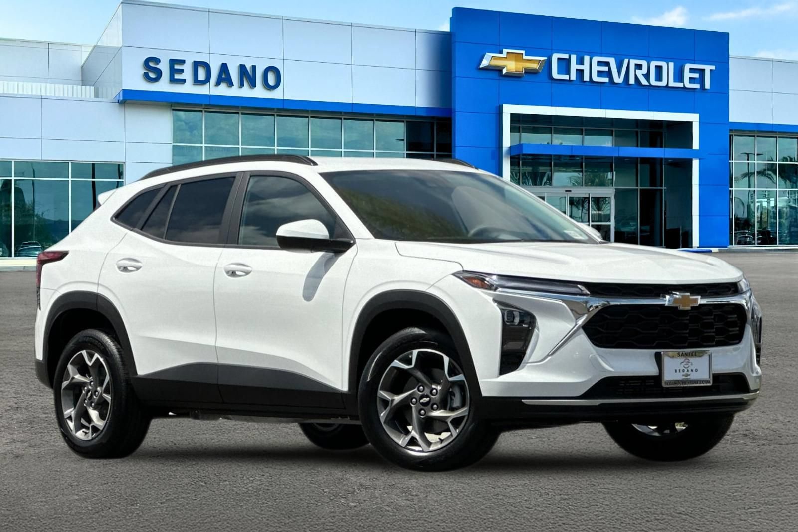 New 2026 Chevrolet Trax LT FWD image 2