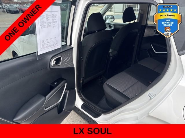 Used 2025 Kia Soul LX image 16