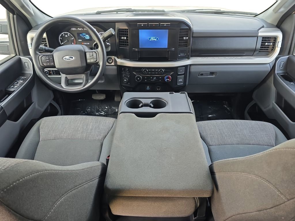 Used 2024 Ford F250 XLT image 11