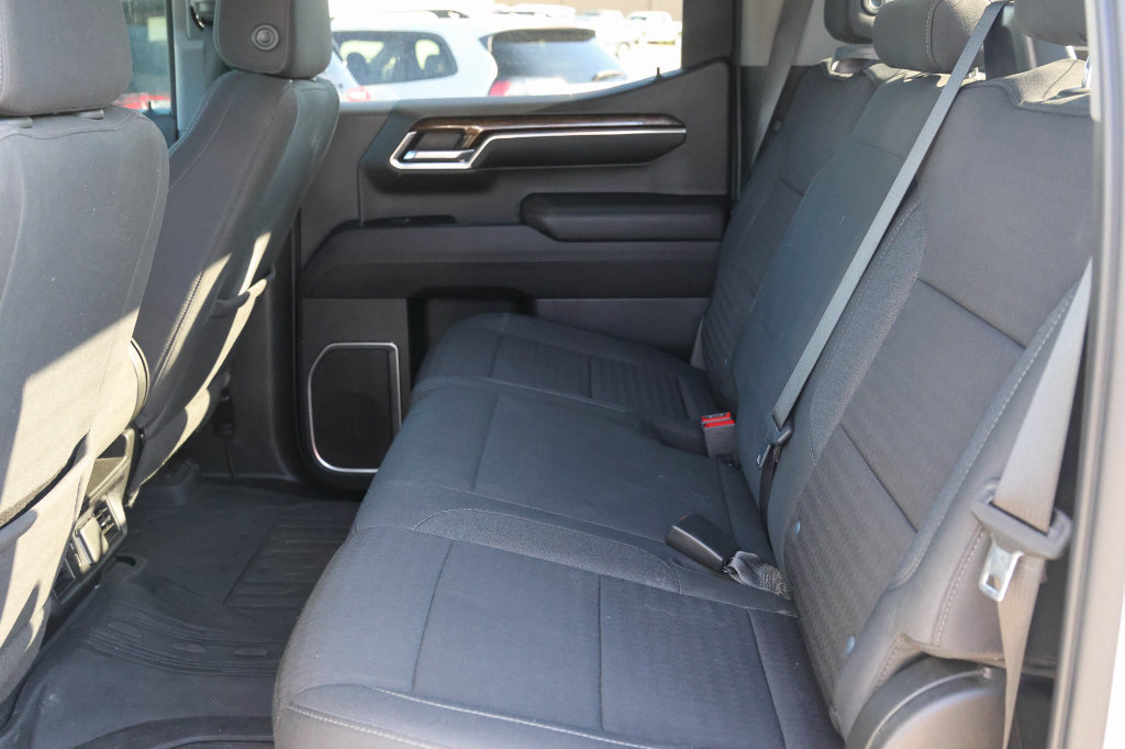 Used 2023 GMC Sierra 1500 SLE w/ X31 Off-Road Package AWD/4WD image 14