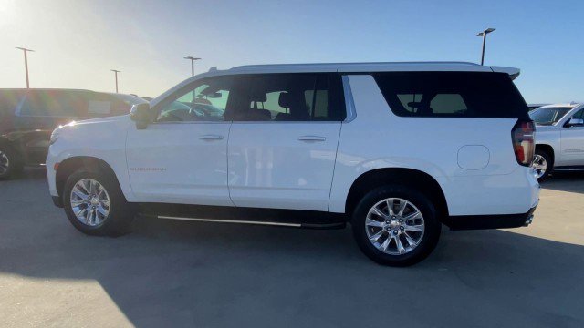 Used 2024 Chevrolet Suburban Premier image 6