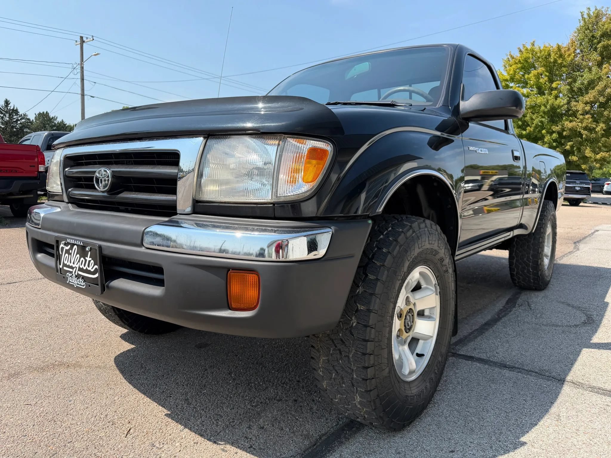 Used 2000 Toyota Tacoma 4x4 Regular Cab w/ Value Edition Plus Pkg image 4